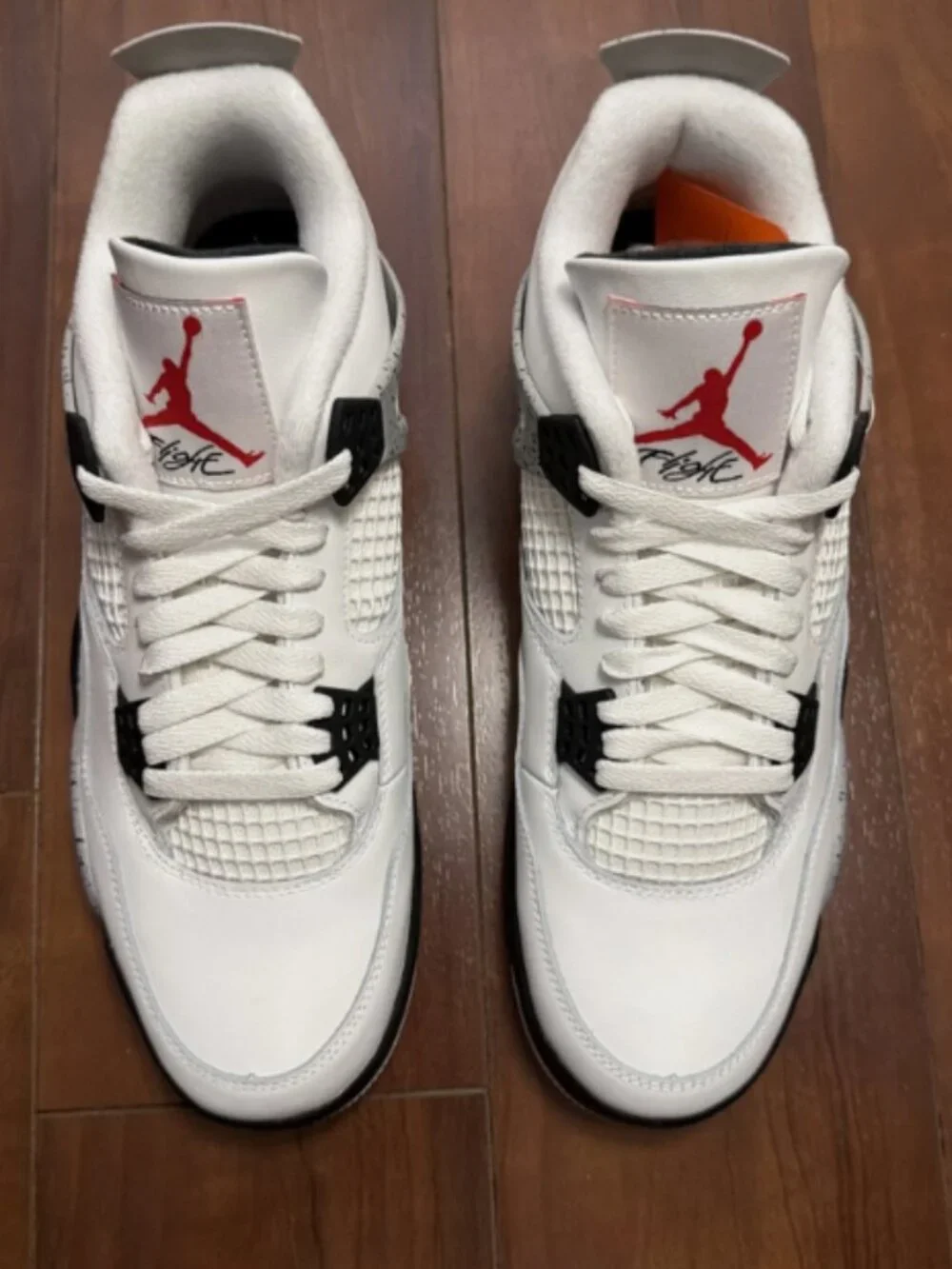Air Jordan 4 Retro OG 2025 White Cement